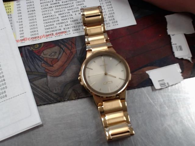 Monmtre citizen gold