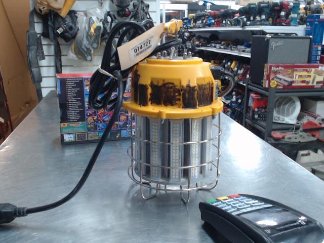 Lampe pour chantier filaire