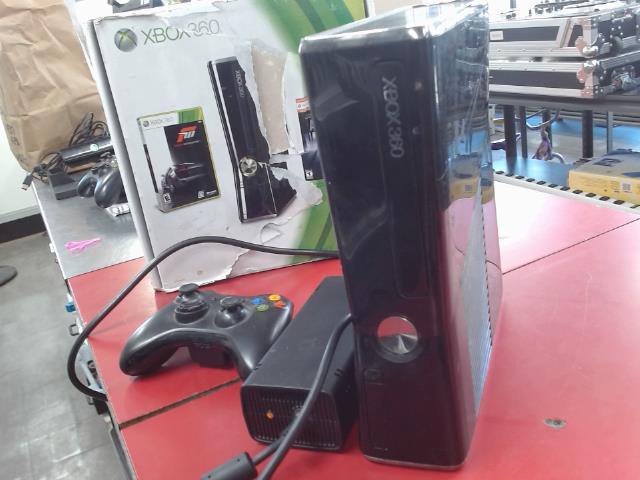 Console xbox 360 250gb+manette+fil+boite