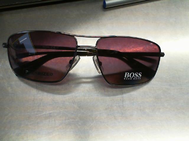 Polarized hugo boss rouge