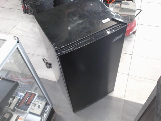 Mini refrigerateur noir