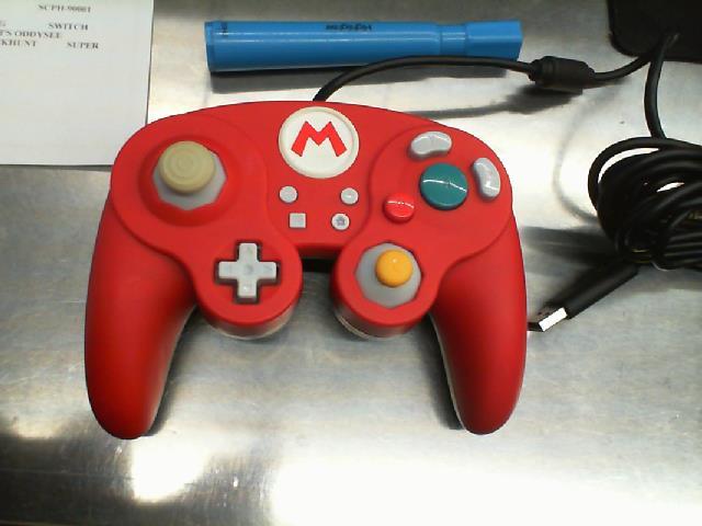 Manette rouge camecube