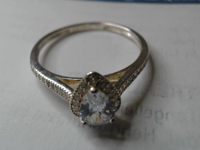 Bague en argent pierre zircon marquise