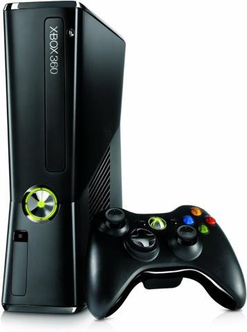 Xbox 360 + 2 controller + cables