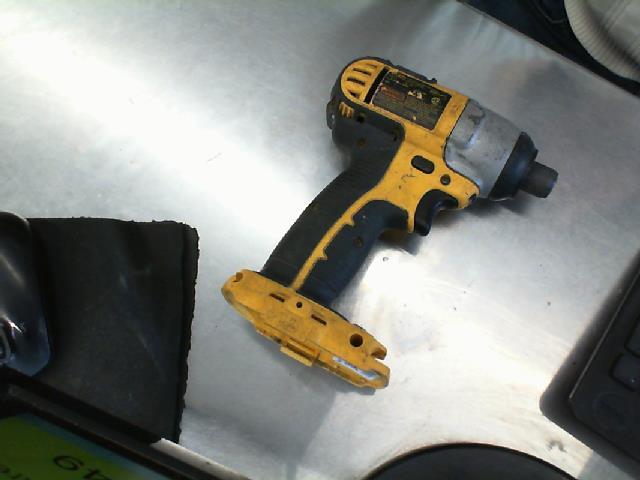 Impact driver sans fil