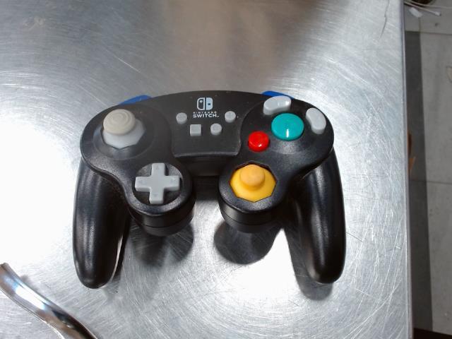Manette switch style gamecube