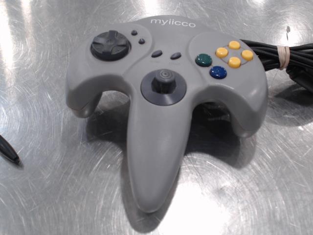 Fake manette 64