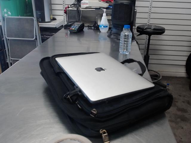 Laptop+charg dans sac