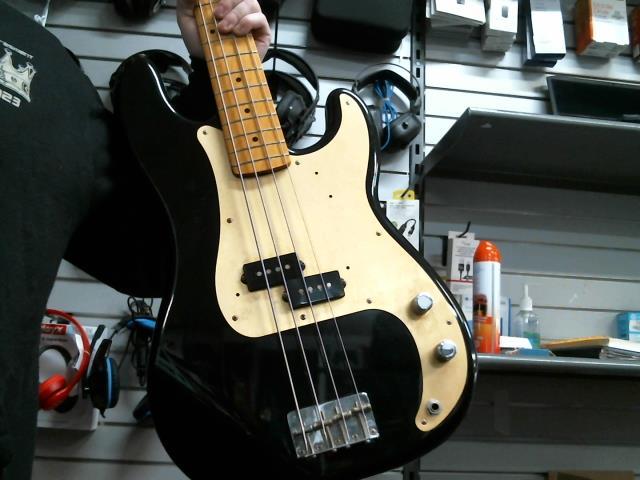 Fender pbass made in mexico 2011 50s