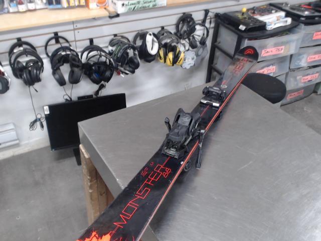 Paire ski parabolique+batons