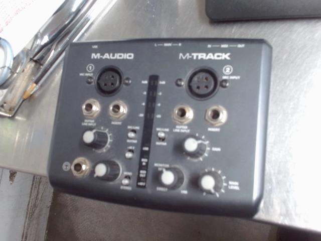Mixer m audio m-track