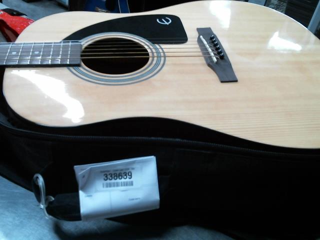 Guitar acoustic jumbo