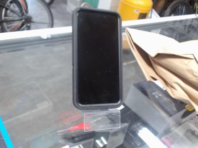 Samsung s22 noir dans case
