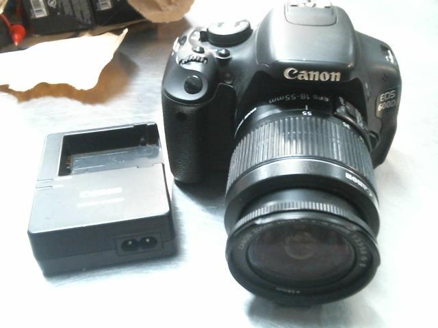 Canon eos 600d avec lens 18-55mm