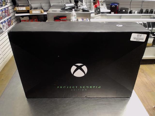 Xbox one x  projet scorpio+acc+boite