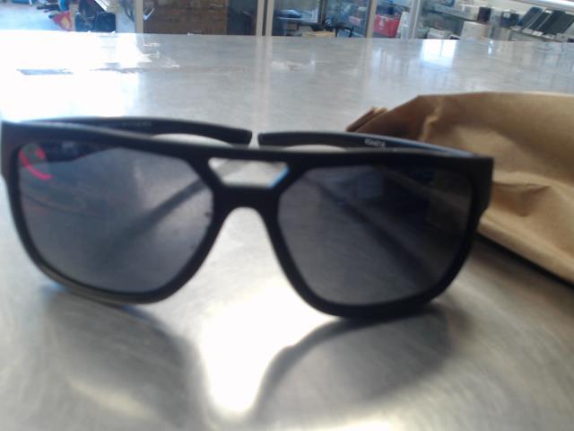 Lunettes soleil homme sport