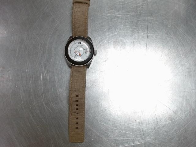 Montre boss quartz