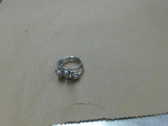 Bague en argent avec 3 perles