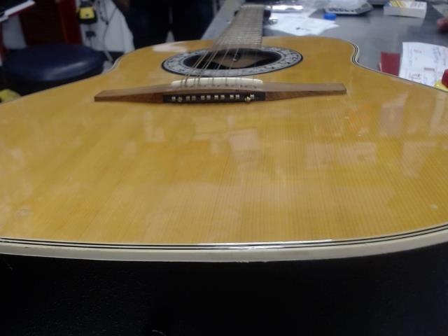 Guitare acoustique