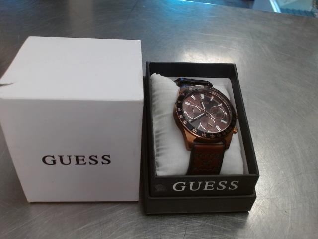 Montre homme guess sport dans boite