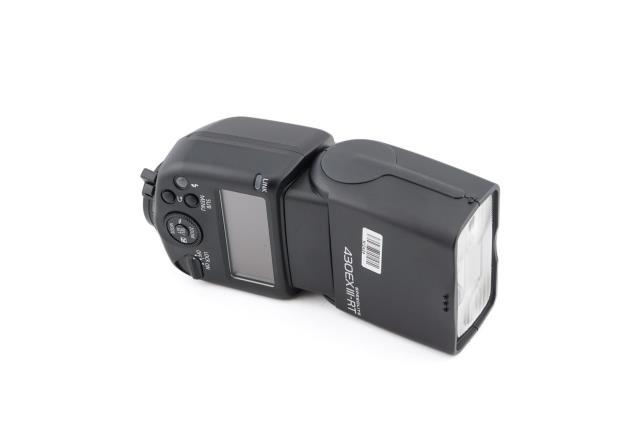 Flash canon camera