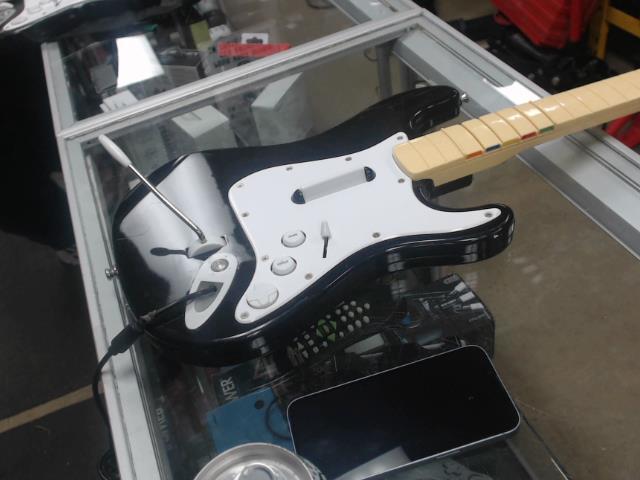 Fender stratocaster rockband xbox 360
