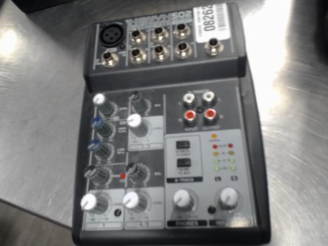 Audio mixer behringer xenyx502 + fil