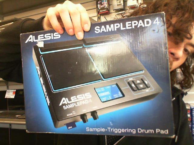 Sample-triggering drum pad