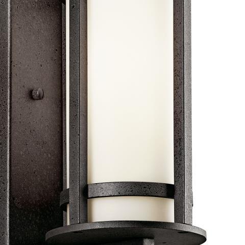Lumiere anvil iron wall lamp kichler
