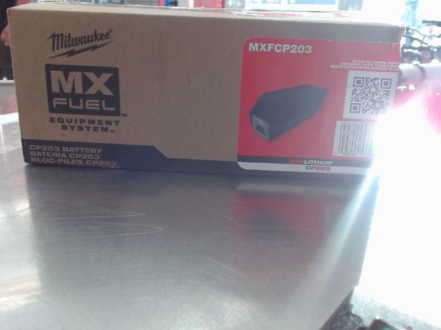 Batterie milwaukee mx fuel lithium neuf