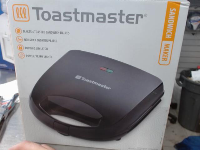 Toaster neuf avec boite toastmaster