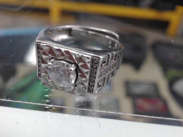 Bague en argent 6.5 grammes