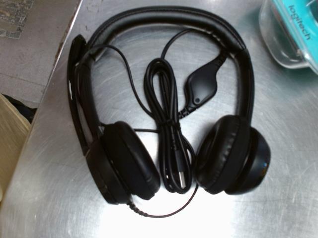 Headset  fil logitech neuf