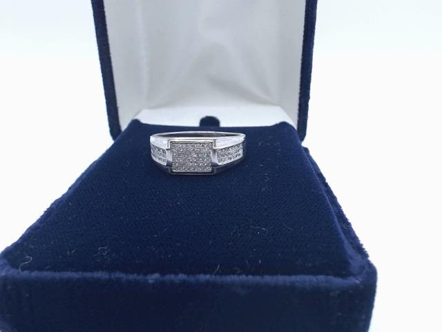 Bague en argent pav de zircon