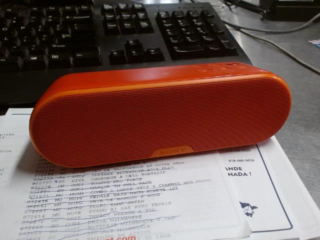 Speaker bluetooth sony orange