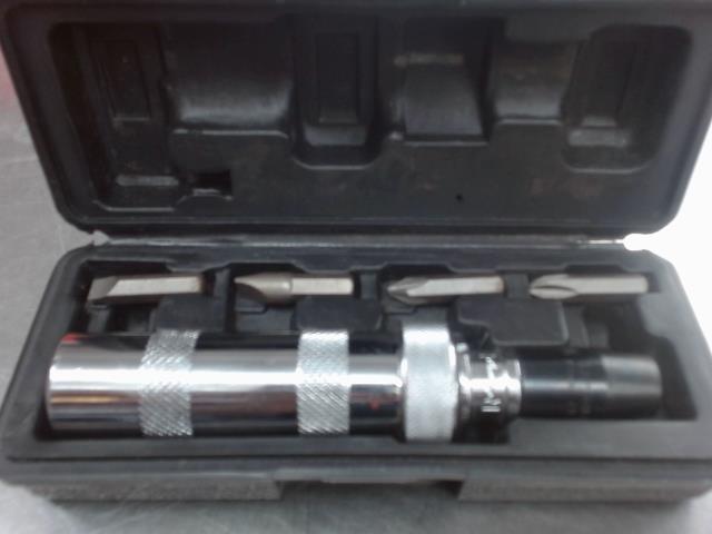 Reversible impact driver flathead