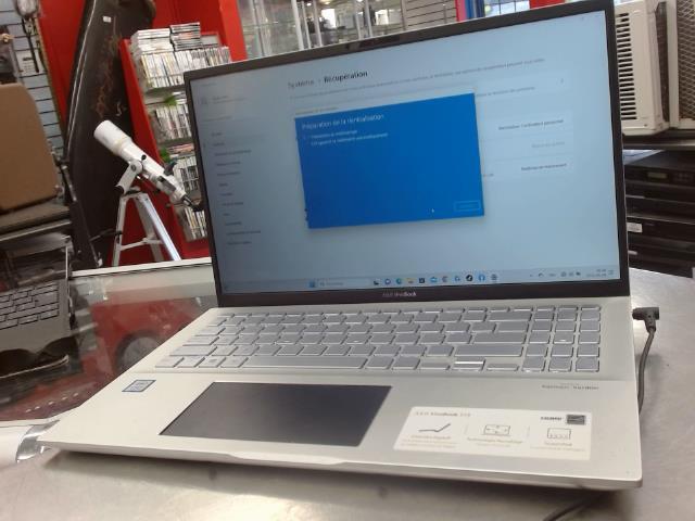 Asus i5 8th gen 12gb ram 500 ssd