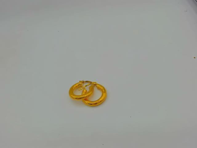BOUCLES D OREILLES EN OR 18KT 