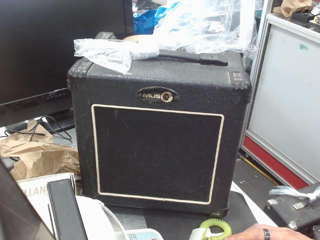 Ampli 250 v cd/tape in