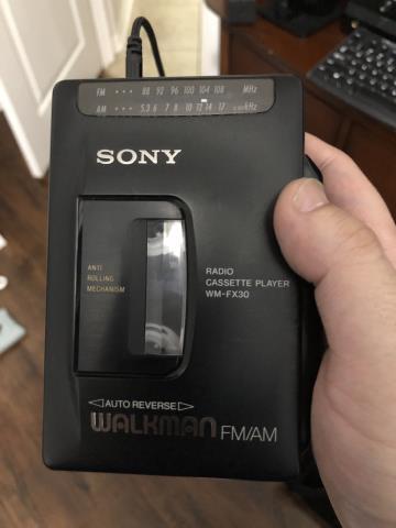Sony walkman noire used no plus