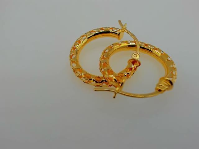 BOUCLE D'OREILLE EN OR 10KT