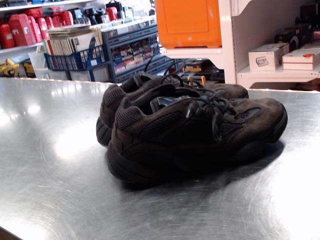 Utility black yeezy 500 sz 12 no box(fak