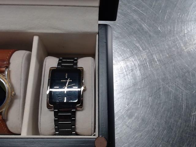 Montre carr anne klein gold et noir