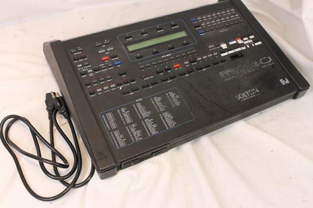 Console mixer noir ketron