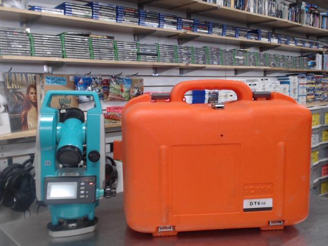 Theodolite+acc dcase