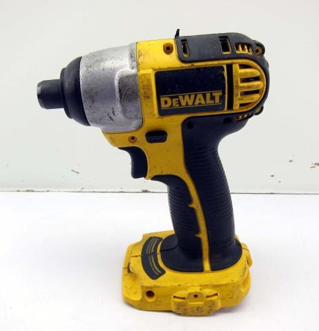 Drill impact dewalt