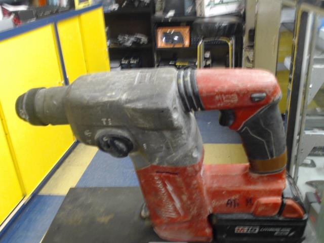 Rotary hammer milwaukee + batt + charge