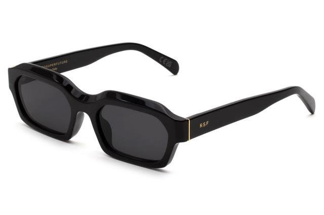 Lunette de soleil deja emmene + case
