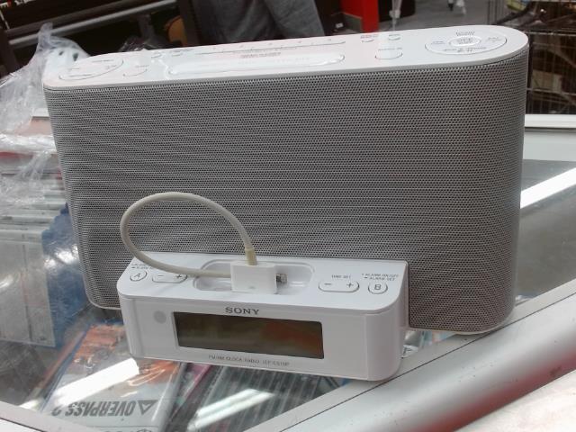 Radio/chargeur iphone