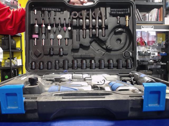 Ensemble d'outils pneumatiques